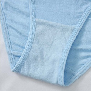 Factory Wholesale Skin-Friendly Comfortable Women'<strong>s</strong> Underwear Panties Solid Three Colors Available for Daily <strong>Use</strong> - Product Image 3