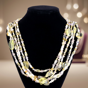 Collier de luxe multicouche pour femme avec perles de cristal, imitation perle et strass, idéal pour les mariages et les occasions élégantes - Product Image 3