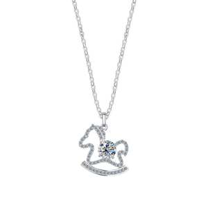 Collier en argent sterling S925 avec cheval en bois de conte de fées, collier à fermoir mignon et artistique, collier en argent avec moissanite - Product Image 1