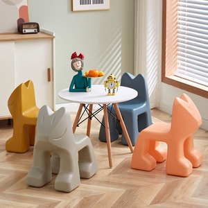 Sgabello Nordico Popolare per Bambini, Seduta a Forma di Animale Cartoon, Sedia in Plastica Rinforzata con Design Creativo per Uso Domestico - Product Image 2