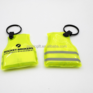 PVC Keychain ánh sáng phản chiếu cao su <span class=keywords><strong>Keyring</strong></span> với Mini torch <span class=keywords><strong>LED</strong></span> phong cách Anime Keychain vòng tùy chỉnh <span class=keywords><strong>Keyring</strong></span> - Product Image 6