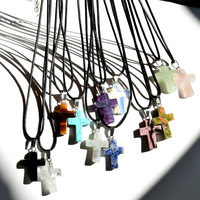 Collier pendentif en cuir naturel en forme de croix en pierre d'oeil de tigre et de turquoise pour femmes et hommes