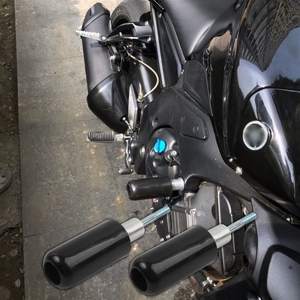 ARMERI Kit universel de grands sliders de cadre de moto en alliage d'aluminium, protection anti-chute avec régulateur à bâton de colle - Product Image 5