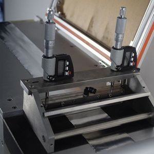 Máquina de Recubrimiento de Electrodos de Rollo a Rollo de Laboratorio con Cuchilla <span class=keywords><strong>Doctor</strong></span> - Product Image 4