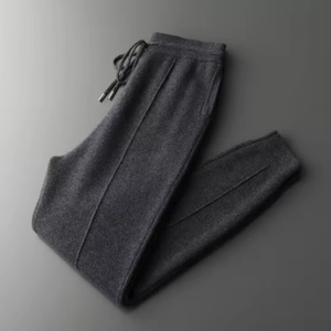 Set Sportivo in <span class=keywords><strong>Lana</strong></span> Merino 100% con Logo Personalizzato, Maglione e Pantaloni in Maglia Spessa con Zip per Uomo - Product Image 6