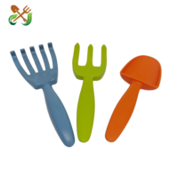 Outils de jardinage pour enfants : fourche, pelle, râteau, ensembles de jardinage portables légers et colorés pour la plantation en extérieur et à la plage