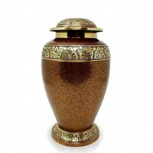 Urna Funeraria de Metal para Cenizas, Recuerdo Conmemorativo, Ataúd Decorativo Dorado con Patrón, Adorno de Mesa - Artesanía India para el Hogar - Product Image 1