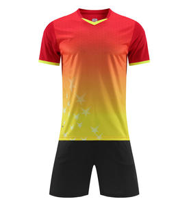 Abbigliamento da <span class=keywords><strong>Calcio</strong></span> Vendita Calda Logo Personalizzato Alta Qualità Completo Sportivo Maglia Squadra Nazionale Club 100% Poliestere Asciugatura Rapida - Product Image 3