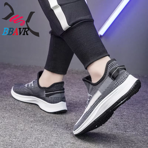 รองเท้ากีฬาลำลองระบายอากาศดี แฟชั่นสำหรับใส่ทุกวัน พร้อมคุณสมบัติกันลื่น สำหรับฤดูใบไม้ผลิและฤดูใบไม้ร่วง ขายส่งแบบกำหนดเองได้ - Product Image 6