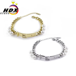 <span class=keywords><strong>Pulsera</strong></span> de acero inoxidable personalizada de estilo libre de alta calidad, <span class=keywords><strong>pulsera</strong></span> de acero inoxidable con trébol para mujer - Product Image 1
