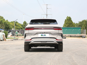 BYD Song PLUS DMI 2025 Édition Haut de Gamme 160KM Pratiquement Neuf Kilométrage 2000-12000km en Bon État Hybride Rechargeable - Product Image 3