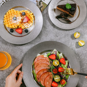 Assiette Ronde Vintage en Acier Inoxydable Vieilli, Style Industriel Rétro, pour Steak, Pâtes, Pain, <span class=keywords><strong>Restaurant</strong></span> Occidental - Product Image 5
