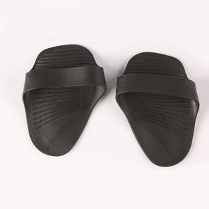 แผ่นรองมือจับสำหรับชายและหญิงกันลื่นสีดำ - Product Image 1