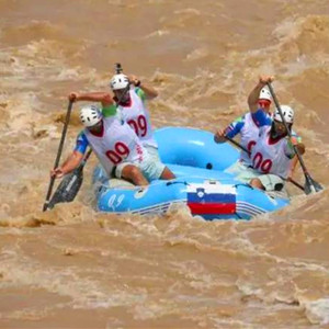 Barco inflable de 13 pies para <span class=keywords><strong>8</strong></span> personas, barco de rafting de agua blanca para derrapar - Product Image 4