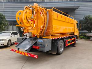 Camión de Vacío para Fosas Sépticas Dongfeng de 13m³ para Dragado de Tuberías Municipales, Bajo Precio, Alto Rendimiento, Exportación Personalizada de Fábrica China - Product Image 5