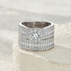 Novo Conjunto Clássico de Anéis de Casamento e Noivado em Moissanite com Diamantes Finos para Casais - Joias Femininas e Masculinas - Product Image 6