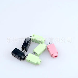 Conector de Teléfono de 3.5mm PJ-359-3P, 3 Pines, Conexión Vertical Recta, Rosado, Verde, Negro, Audio y Video - Product Image 5