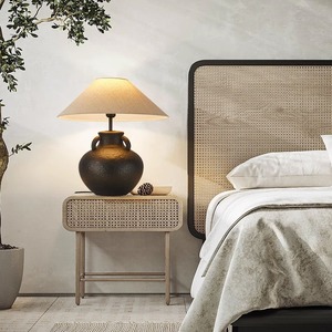 Lampe de table en céramique de style japonais Wabi-Sabi faite à la main, rétro, nouvelle décoration de chambre à coucher chinoise, lampe de chevet créative de designer - Product Image 1