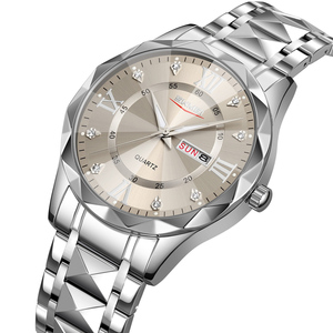 SKMEI 9369 Orologio da <span class=keywords><strong>Uomo</strong></span> <span class=keywords><strong>di</strong></span> Alta Gamma, Calendario Settimanale, Cinturino in Acciaio Inox, Impermeabile 3ATM, Lancette Luminose, Movimento al Quarzo - Product Image 1