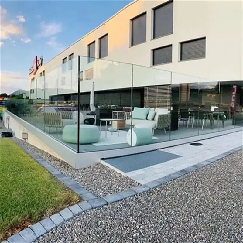 Balustrade moderne sans cadre garde-corps en verre clôture en verre feuilleté 316 Duplex 2205 robinet de piscine en verre en acier inoxydable