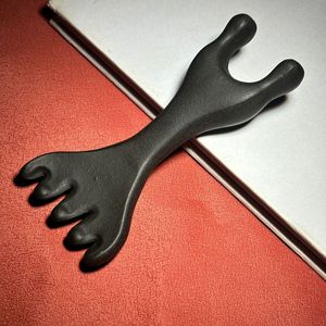 Peines de masaje herbales He Shou <span class=keywords><strong>Wu</strong></span> hechos a mano por el fabricante para el cuidado del cabello negro, moxibustión herbal china directa - Product Image 1