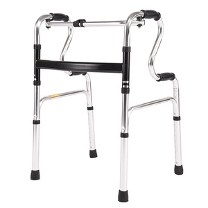 Andador de Aluminio Ajustable y Plegable para Apoyo a la Movilidad de Personas Mayores - Product Image 3