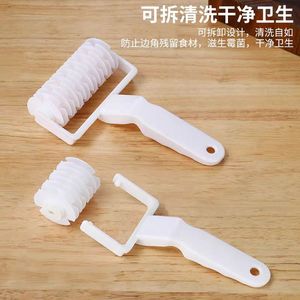 Pizza <b>Roller</b> Needle Stainless Steel Double-Ended Venting Anti-Bulging Dough Piercing Tool For Baking Pizza - Product Image 4