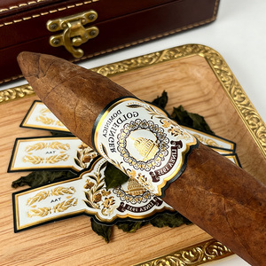 ฉลากซิการ์กันน้ำพิมพ์ลาย UV เป็นมิตรกับสิ่งแวดล้อม พร้อมโลโก้ปั๊มฟอยล์ทองคุณภาพสูง แถบวงแหวนซิการ์กาวเหนียวแน่น - Product Image 2