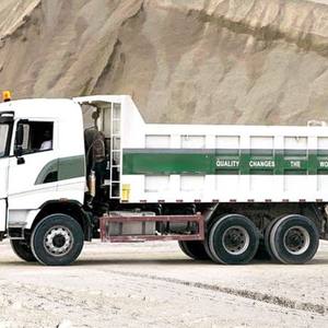 Camión volquete de servicio pesado para el agua, ideal para proyectos de conservación de agua, trabajos de transporte de piedra, piezas de repuesto, suministro rápido - Product Image 2