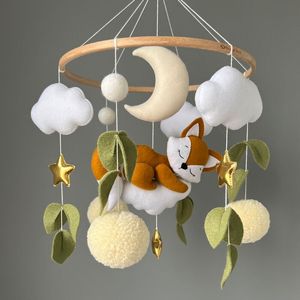 Cama colgante hecha a mano para bebé recién nacido, bolas de fieltro de felpa, estilo bohemio, neutral, musical - Product Image 4