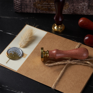 Accessori multicolori per la raccolta di <span class=keywords><strong>francobolli</strong></span> con manico in legno con lacca antincendio - Product Image 6