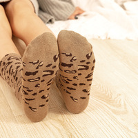 Chaussettes pour femmes en tricot respirant à imprimé léopard personnalisées, chaussettes de haute qualité, chaussettes les plus vendues