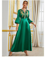 Vert Vente Chaude Moins Cher Femmes Musulmanes Robes Pas Cher Broder Abaya Femmes Robe Musulmane