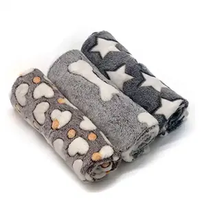 100% 涤纶法兰绒宠物毛毯羊毛爱心印花柔软耐用的狗毯宠物定制标志
