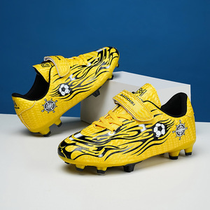 Chaussures de football pour enfants Modis avec velcro, design flamme jaune, pour entraînement en extérieur, saison printemps, semelle extérieure en caoutchouc, semelle intermédiaire en EVA, maille - Product Image 1