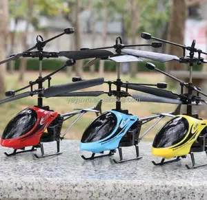 Vendita calda RC mini modello di elicottero con luce a colori telecomando aereo giocattolo volante elicottero telecomandato
