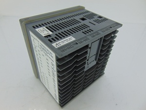 New Original UT35A-000-11-00 Plastic General Purpose <b>Temperature</b> <b>Controller</b> OEM/ODM Ut35a Ut32a Series - Product Image 2