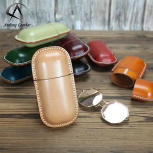 Étui à lunettes rétro fait main en cuir tanné végétal, boîte créative portable en cuir de vache véritable, pochette pour lunettes - Product Image 1