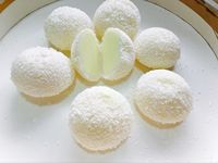 Machine automatique à crème glacée Mochi 220V avec machine de revêtement pour la fabrication de friandises à base de farine d'eau de lait de fruits-État neuf