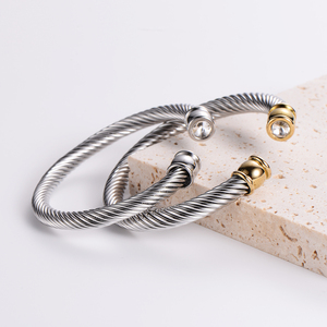 Bracciali a Fascia Intrecciata in Acciaio Inossidabile Placcato Oro <span class=keywords><strong>con</strong></span> Zirconi Cubici Classici Antiossidanti per Gioielli da Uomo - Product Image 4