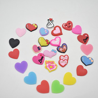 Breloques pour chaussures unisexes modèle Xiami Heart, accessoires DIY, clips pour chaussures amovibles, boucles décoratives, PVC, caoutchouc souple