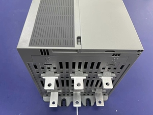 Nuevo y Original VLT Soft Serie 600 136G8779 MCD6-0194B-T5-S2X-00-CV2 200-525VAC 3PH 194A MCD60194BT5S2X00CV2 - Product Image 3