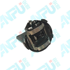ที่ยึดหลอดไฟหน้า Volkswagen H7 รุ่น 5K0941109C RZ-01-A0206-1 สำหรับ Golf Sharan Scirocco อะไหล่ทดแทน - Product Image 1