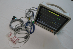 Monitor de paciente veterinario multiparámetro de animales de tipo portátil LTSP23V para uso veterinario - Product Image 3