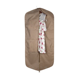 Muestra gratuita de bolsa de almacenamiento para vestidos de dama de honor Mergeboon, ropa para competición de baile, vestido de novia, RPET - Product Image 1