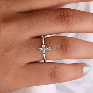Anillo Cruzado T0038 con Circonita Cúbica, Engaste de Garras, Unisex, Regalo Cristiano, Anillos de Moda - Product Image 3