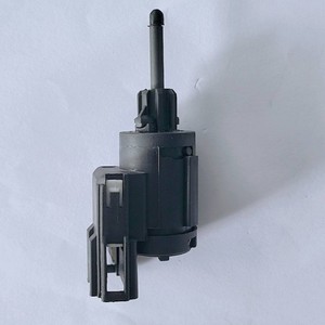 Interruptor de Luz de Freno Volkswagen 3B0945511A 19322007 para Reemplazo y Reparación, Interruptor Automático Nuevo - Product Image 3