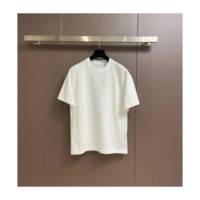 Nouveau modèle de t-shirt imprimé unisexe, respirant et confortable, idéal pour les tenues décontractées quotidiennes et les tenues de bureau.