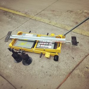 <span class=keywords><strong>Mini</strong></span> elevador de tijera para coche de Vehículo Automático, elevador de tijera neumático portátil para coche para almacén de garaje - Product Image 6