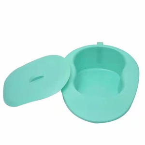 <b>Plastic</b> Bedpan With Lid For Men And Women Household Use - Product Image 1